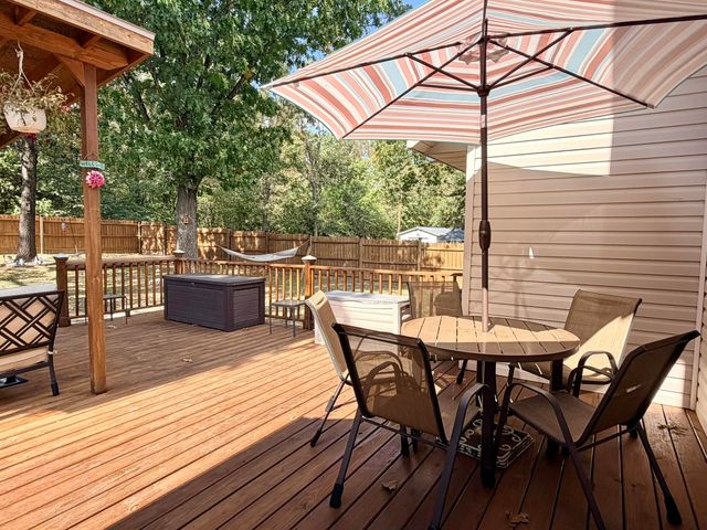 1605 Mary Lane, Aurora, MO 65605