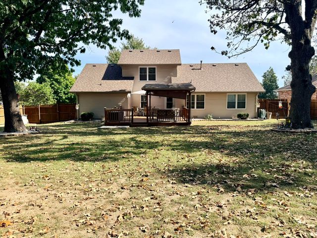 1605 Mary Lane, Aurora, MO 65605