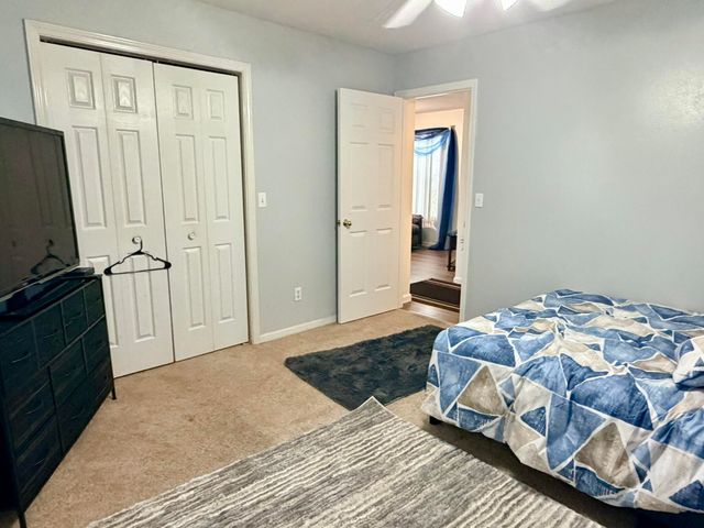 1605 Mary Lane, Aurora, MO 65605