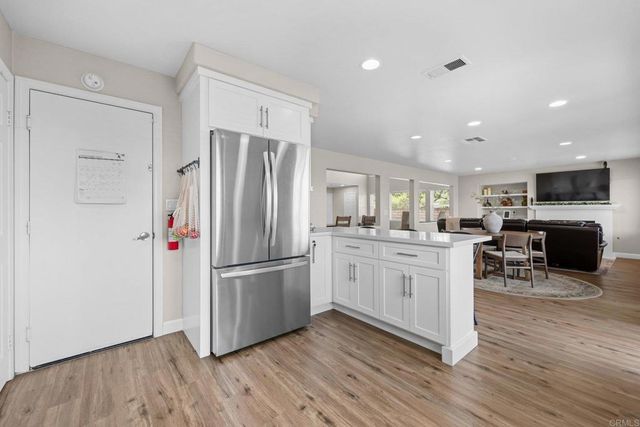 5204 Topsail Drive, San Diego, CA 92154