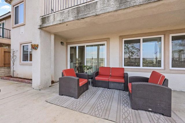 5204 Topsail Drive, San Diego, CA 92154