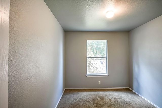 412 Ballentine CT, Hutto, TX 78634