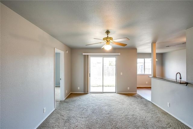 412 Ballentine CT, Hutto, TX 78634