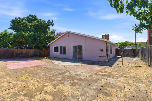 1575 Denali Way, San Jose, CA 95122
