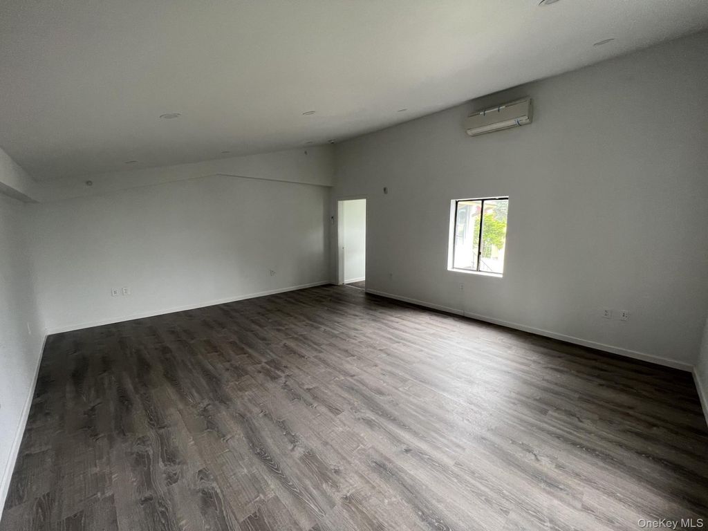 861 Midland Avenue, Yonkers, NY 10704 — photo 2