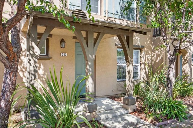 337 Feather River Place, Oxnard, CA 93036