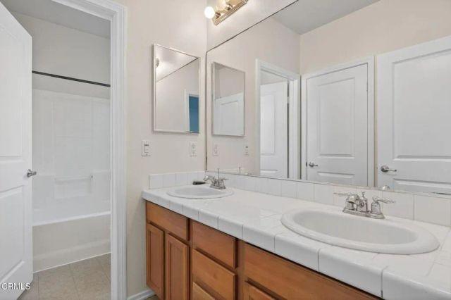 337 Feather River Place, Oxnard, CA 93036