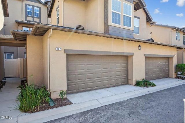 337 Feather River Place, Oxnard, CA 93036
