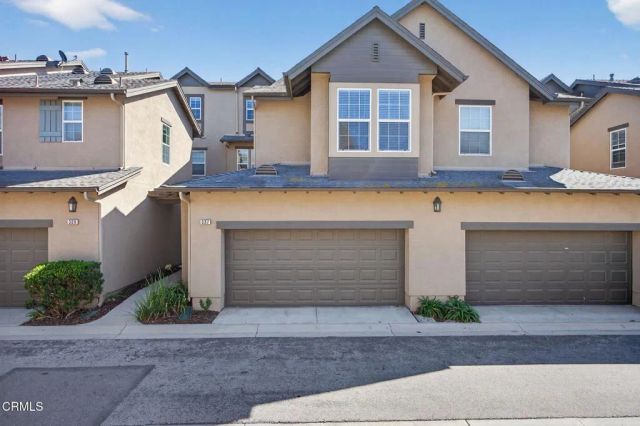 337 Feather River Place, Oxnard, CA 93036