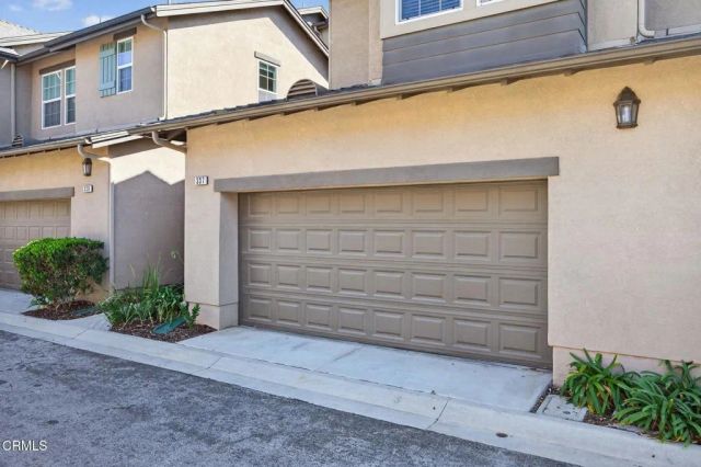 337 Feather River Place, Oxnard, CA 93036