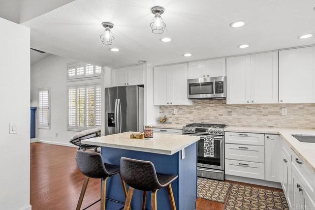 731 Baylor Avenue, Bonita, CA 91902