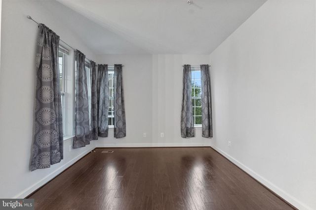 302 BLACK SKY LN, Pasadena, MD 21122