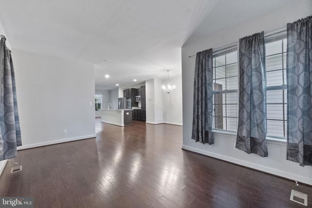 302 BLACK SKY LN, Pasadena, MD 21122