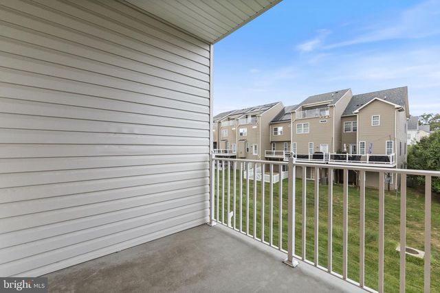 302 BLACK SKY LN, Pasadena, MD 21122