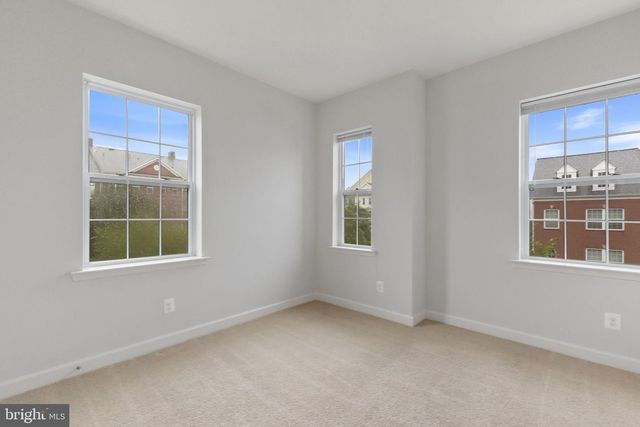 302 BLACK SKY LN, Pasadena, MD 21122