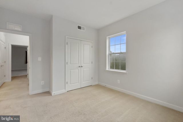 302 BLACK SKY LN, Pasadena, MD 21122