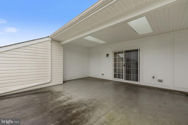 302 BLACK SKY LN, Pasadena, MD 21122