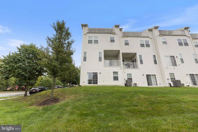 302 BLACK SKY LN, Pasadena, MD 21122