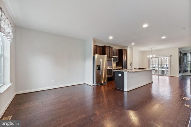 302 BLACK SKY LN, Pasadena, MD 21122