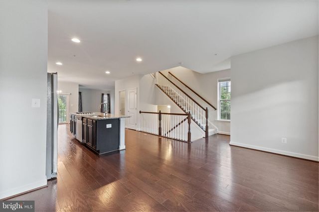 302 BLACK SKY LN, Pasadena, MD 21122