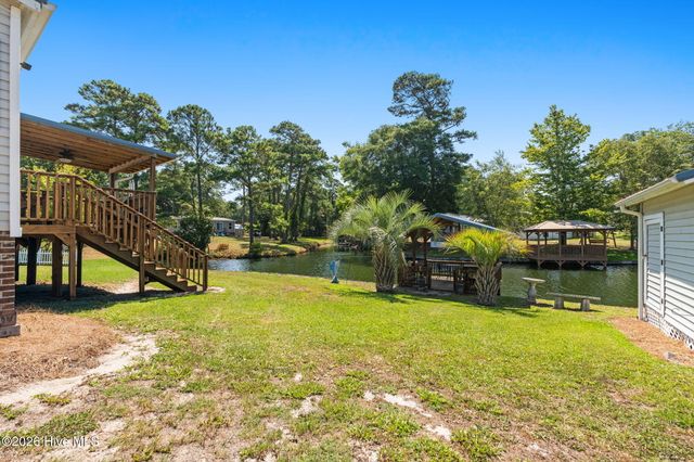 2813 Cross Bones Road SW, Supply, NC 28462
