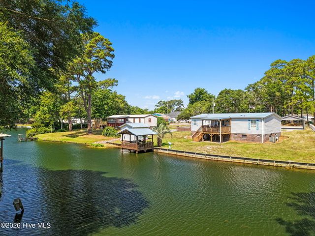 2813 Cross Bones Road SW, Supply, NC 28462