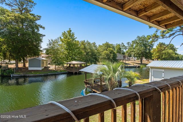 2813 Cross Bones Road SW, Supply, NC 28462