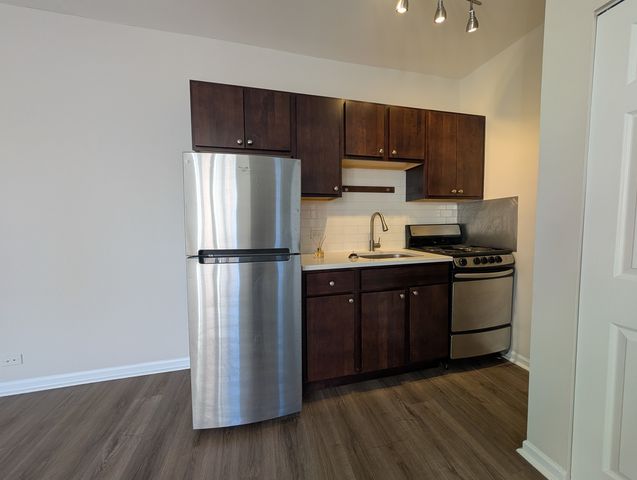 1627 N Humboldt Boulevard 3H, Chicago, IL 60647