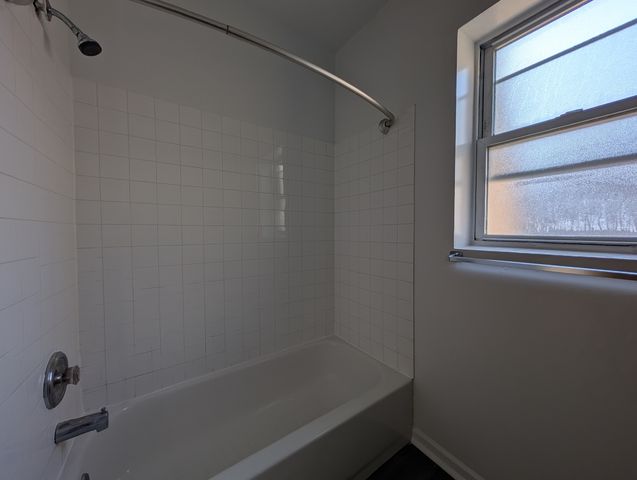 1627 N Humboldt Boulevard 3H, Chicago, IL 60647