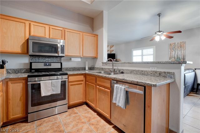 2305 West Horizon Ridge Parkway 224, Henderson, NV 89052