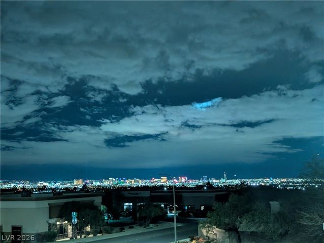 2305 West Horizon Ridge Parkway 224, Henderson, NV 89052