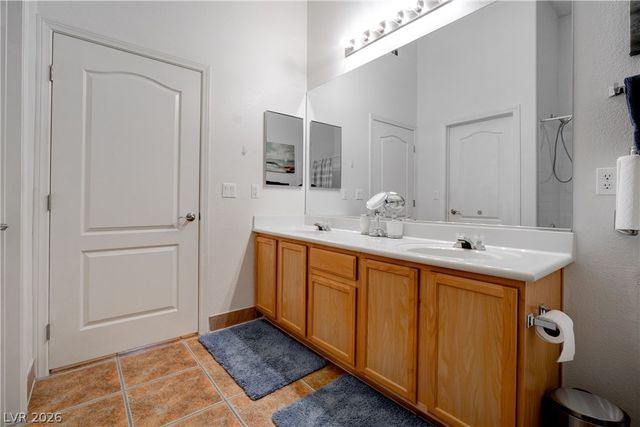 2305 West Horizon Ridge Parkway 224, Henderson, NV 89052