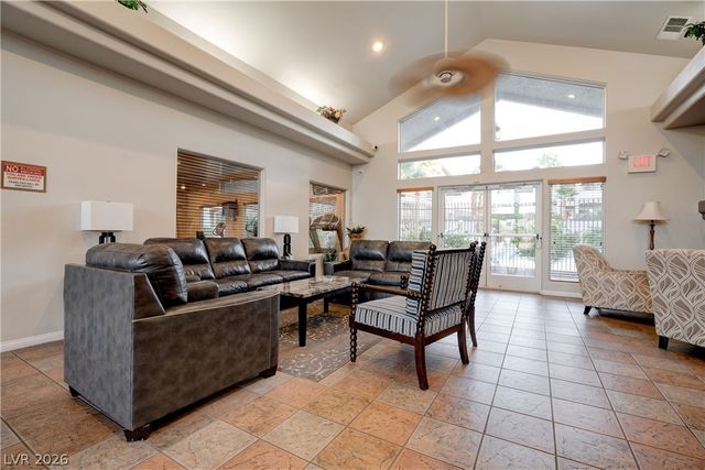 2305 West Horizon Ridge Parkway 224, Henderson, NV 89052