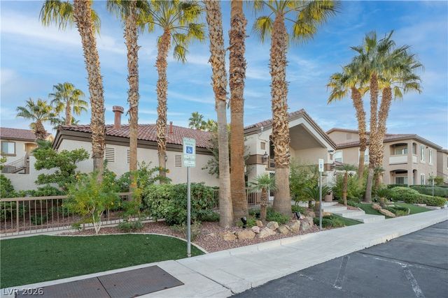 2305 West Horizon Ridge Parkway 224, Henderson, NV 89052