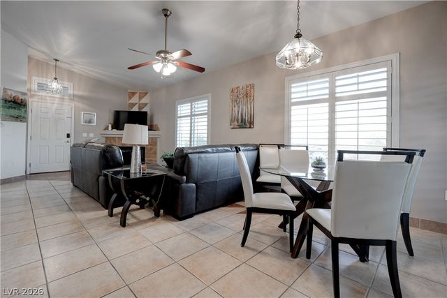 2305 West Horizon Ridge Parkway 224, Henderson, NV 89052