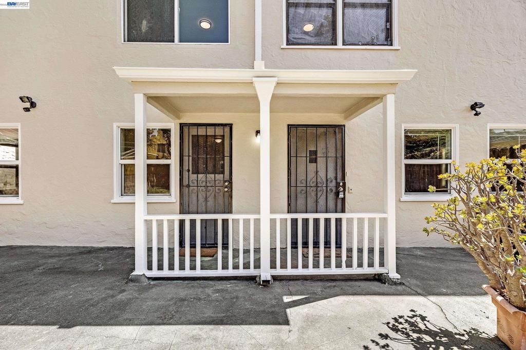 Image 21 of property listing at 566 57th St., Oakland, CA 94609