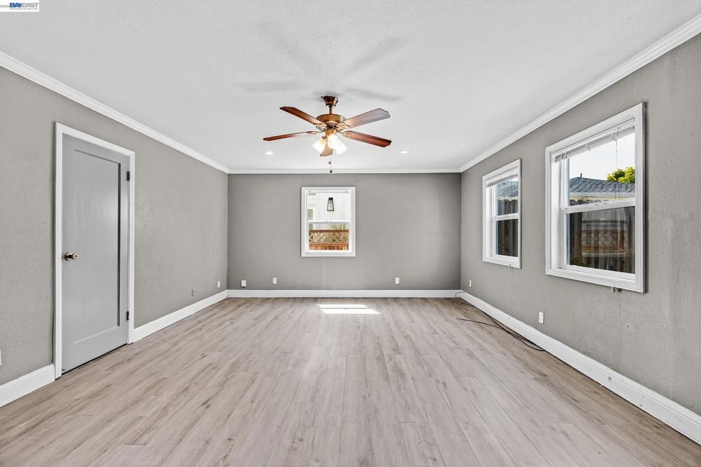 Image 24 of property listing at 566 57th St., Oakland, CA 94609