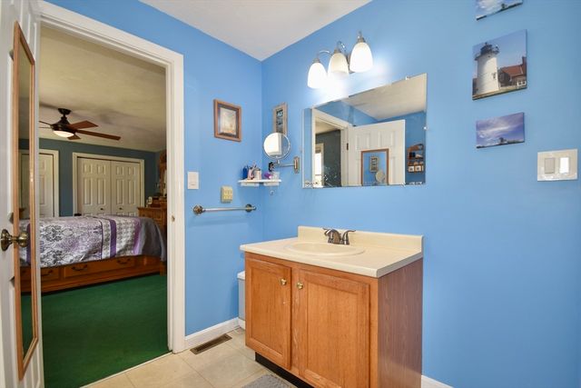 19 Marcia Bliss Way, Taunton, MA 02780