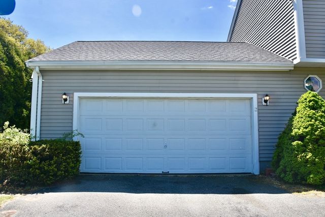 19 Marcia Bliss Way, Taunton, MA 02780