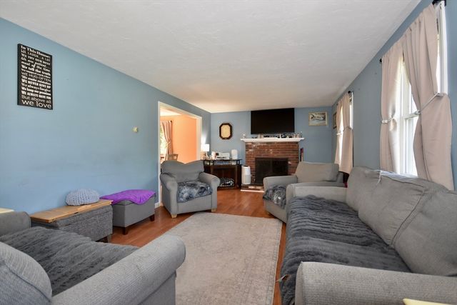 19 Marcia Bliss Way, Taunton, MA 02780