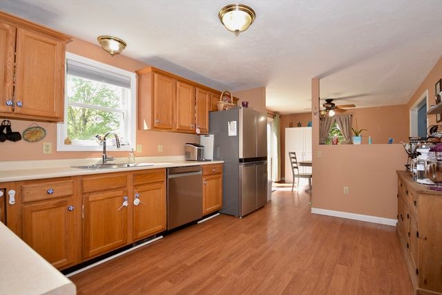 19 Marcia Bliss Way, Taunton, MA 02780