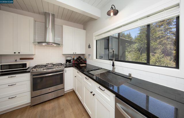 2165 Upper Scenic Dr, Felton, CA 95018