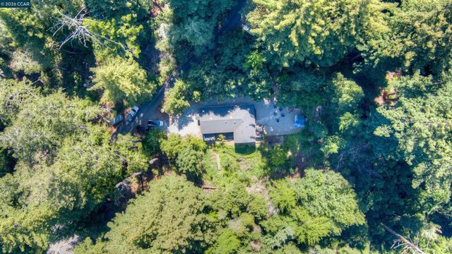 2165 Upper Scenic Dr, Felton, CA 95018