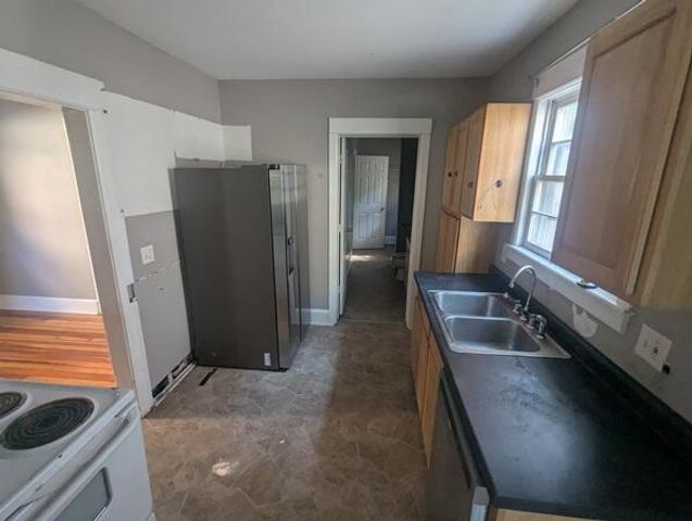 223 Woodlawn Avenue, Lansing, MI 48910