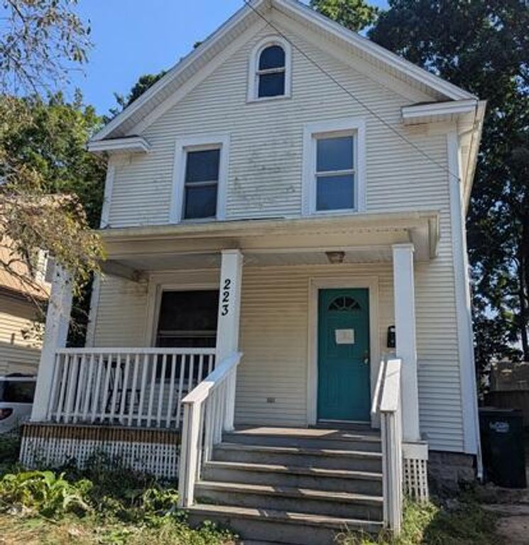 223 Woodlawn Avenue, Lansing, MI 48910