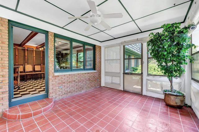 675 SUNSET CIRCLE, Green Bay, WI 54301