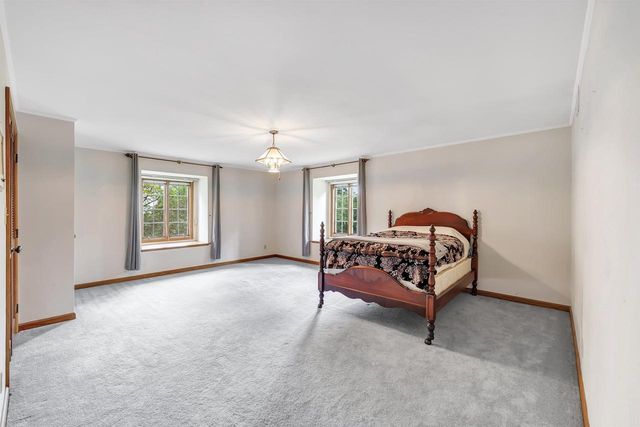 675 SUNSET CIRCLE, Green Bay, WI 54301