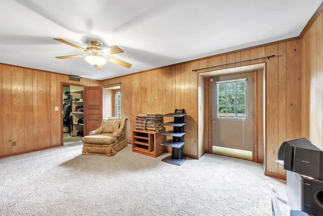 675 SUNSET CIRCLE, Green Bay, WI 54301