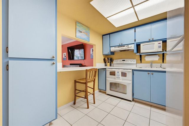 342 Southwind Drive 118, North Palm Beach, FL 33408