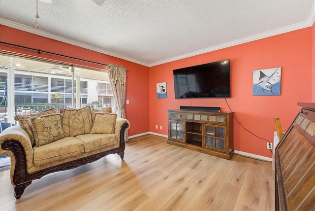 342 Southwind Drive 118, North Palm Beach, FL 33408
